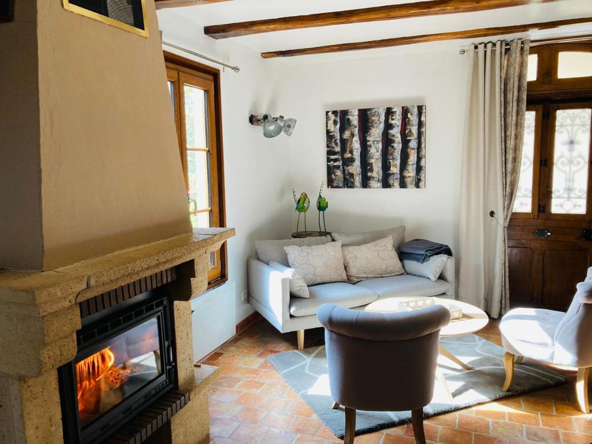 Maison De Campagne Avec Cheminee Et Exterieur La Neuville-aux-Bois Zewnętrze zdjęcie